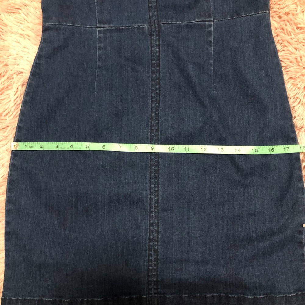 Bebe Dress Denim Sleeveless Mini Size 10 Blue Cutout V-Back - Picture 9 of 15